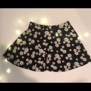 Black Forever 21 skirt with white daises